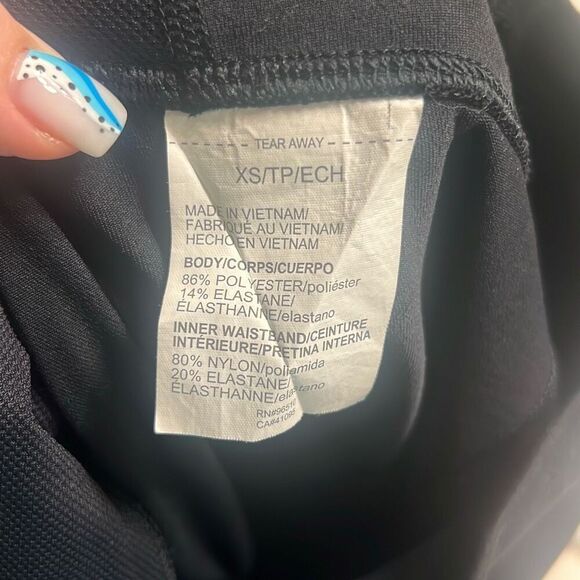 ✨Under Armour Women's UA Reflect Hi-Rise Boot Cut Black Sz XS Pants✨ - Picture 11 of 11